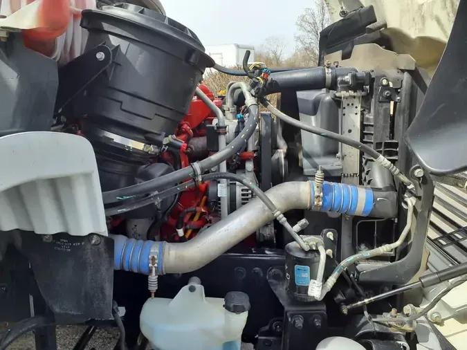 2021 FREIGHTLINER/MERCEDES M2 106