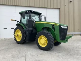 2019 John Deere 8245R