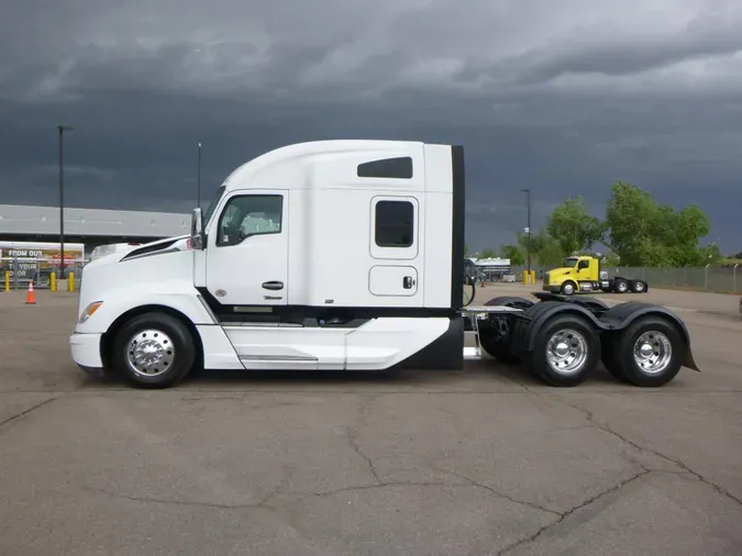 2024 Kenworth T680