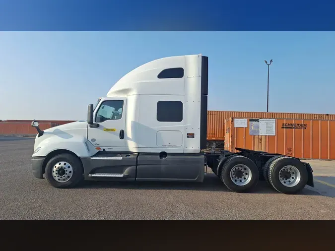 2022 International LT625