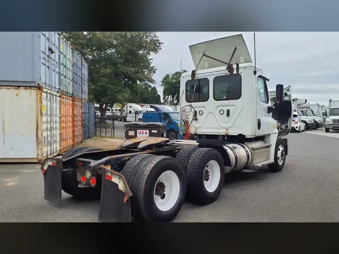 2019 FREIGHTLINER/MERCEDES CASCADIA 125faa0c88d5c37ef397050c469f970f1d6