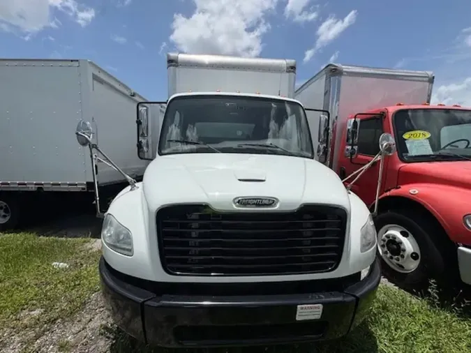 2018 FREIGHTLINER M2 106