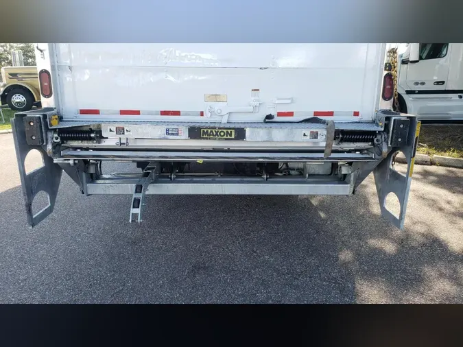 2020 Peterbilt 337