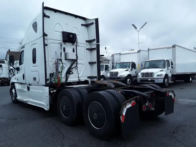 2019 FREIGHTLINER/MERCEDES CASCADIA 125