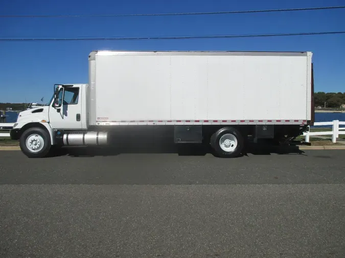 2016 INTERNATIONAL 4300