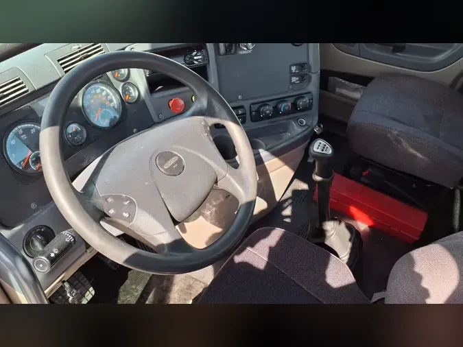 2019 FREIGHTLINER/MERCEDES CASCADIA 125faa33f3b0718539b9f202d4b61cdee55