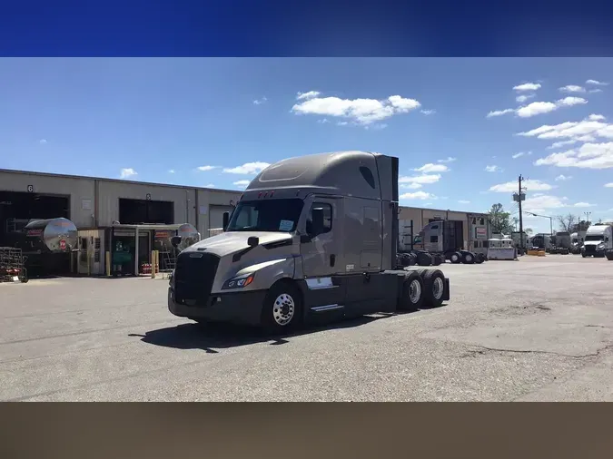 2024 Freightliner Cascadia 126faa67f245c54c89b0bf38b8dcc1b852a