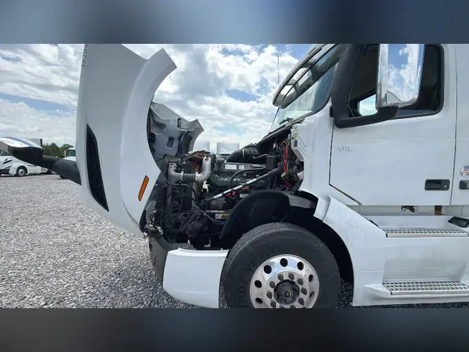 2020 Volvo VNL300faaa79ded3c6cf842b656d3690322cfd