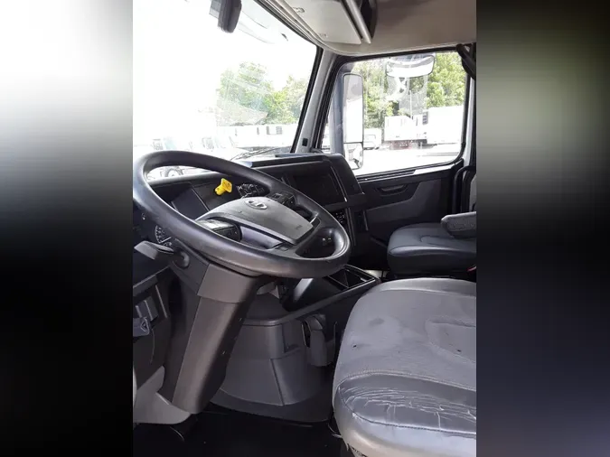 2020 VOLVO VNL64T-760