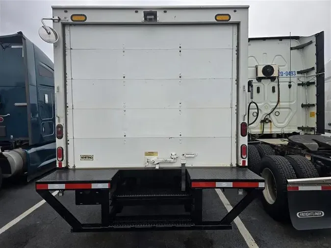 2019 HINO 195