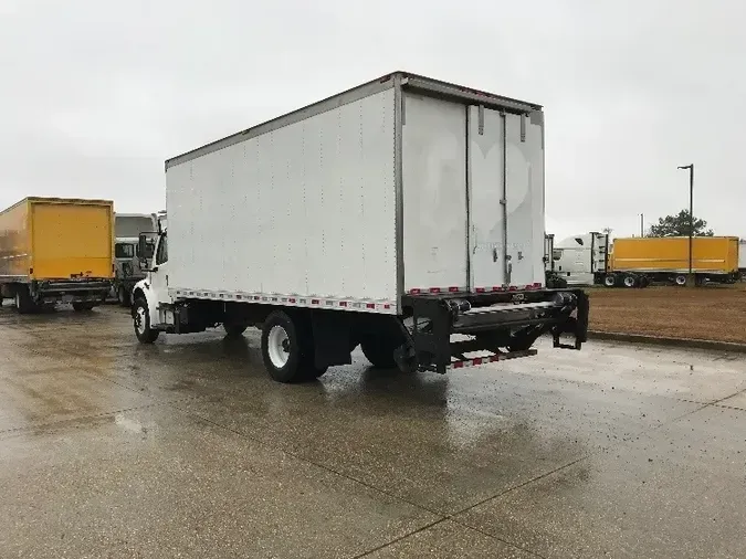 2017 Freightliner M2