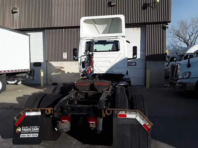 2018 NAVISTAR INTERNATIONAL LT625 DAYCAB T/A