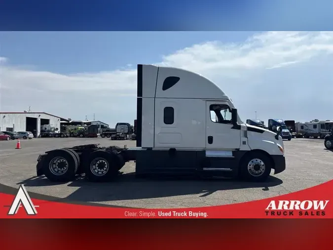 2022 FREIGHTLINER CA126
