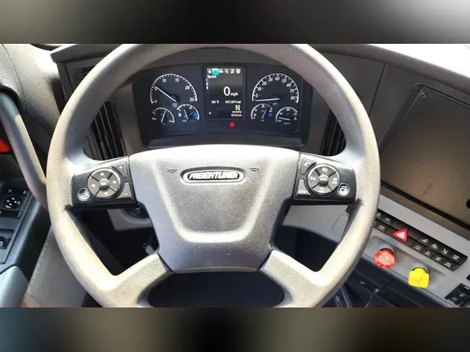 2022 FREIGHTLINER CA126