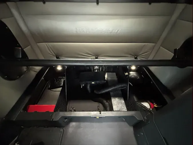 2021 Freightliner Cascadia 126