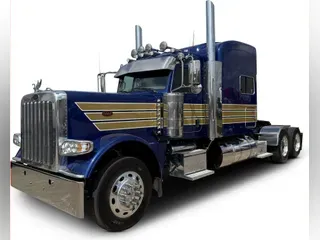 2022 Peterbilt 389