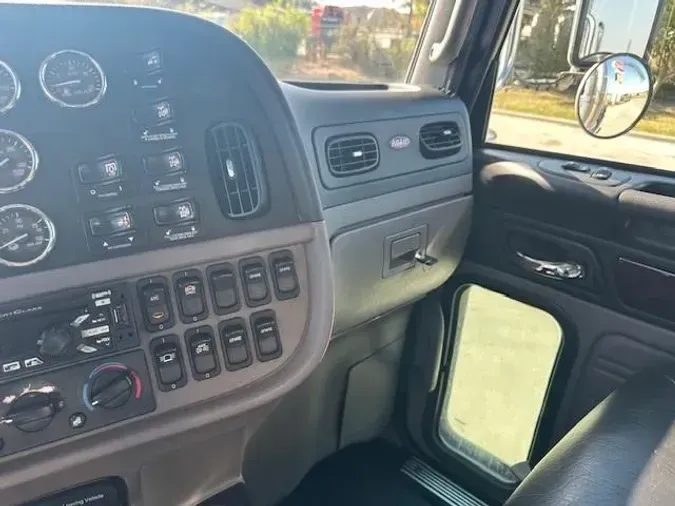 2021 Peterbilt 389