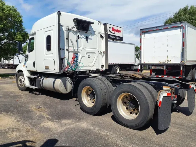 2020 FREIGHTLINER CASCADIA 125