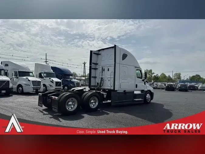 2020 FREIGHTLINER CA126