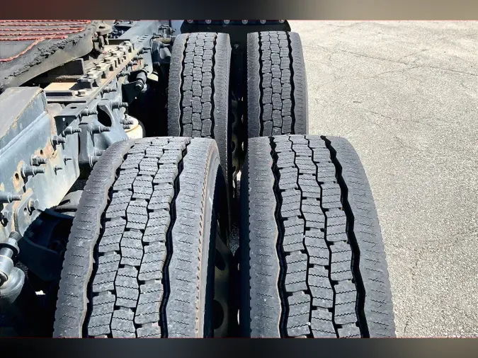 2021 INT LT625 6x4fac16506cb5947de154fb803090e9b8d