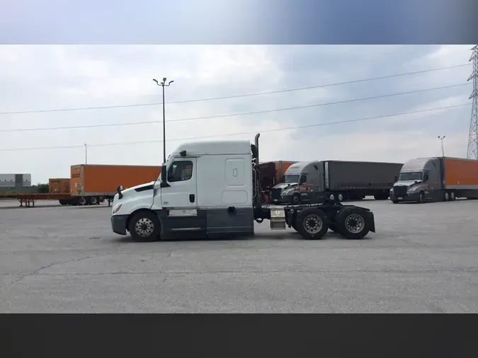 2022 Freightliner Cascadia 126fac719234a8bf83221141284bec14367