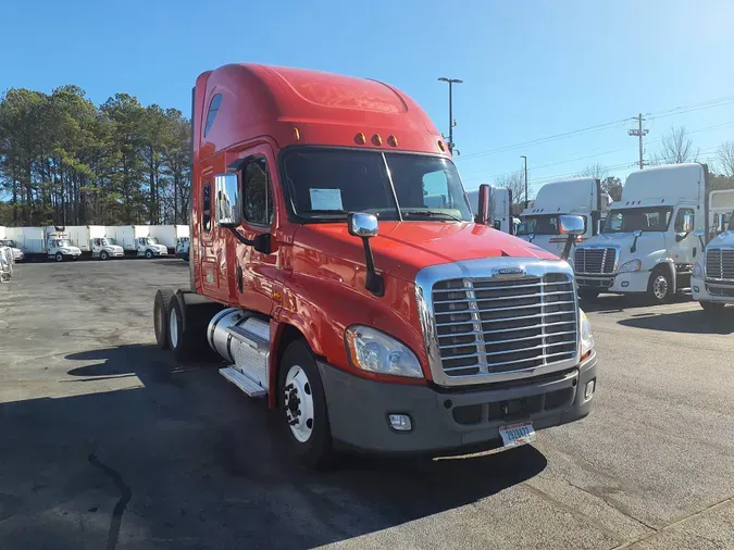 2017 FREIGHTLINER/MERCEDES CASCADIA 125