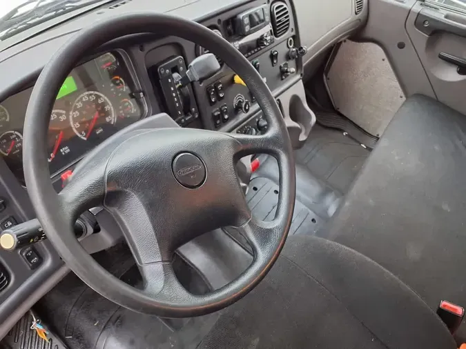 2019 FREIGHTLINER/MERCEDES M2 106facb3f54319c789553d838f8f6e50962