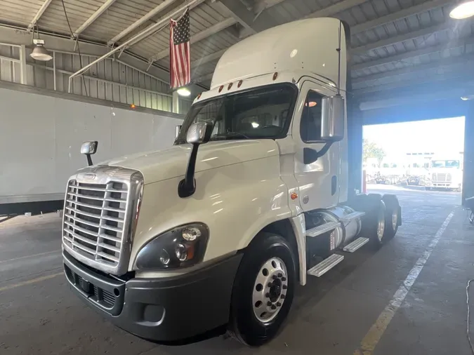 2018 FREIGHTLINER/MERCEDES CASCADIA 125facd83ebf78b950455abae3da93376dd