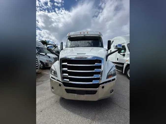 2020 FREIGHTLINER/MERCEDES NEW CASCADIA 116