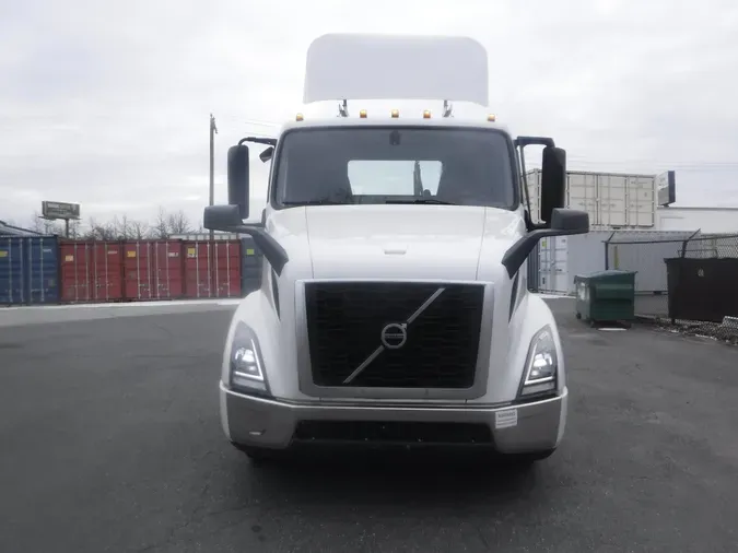 2019 VOLVO VNL