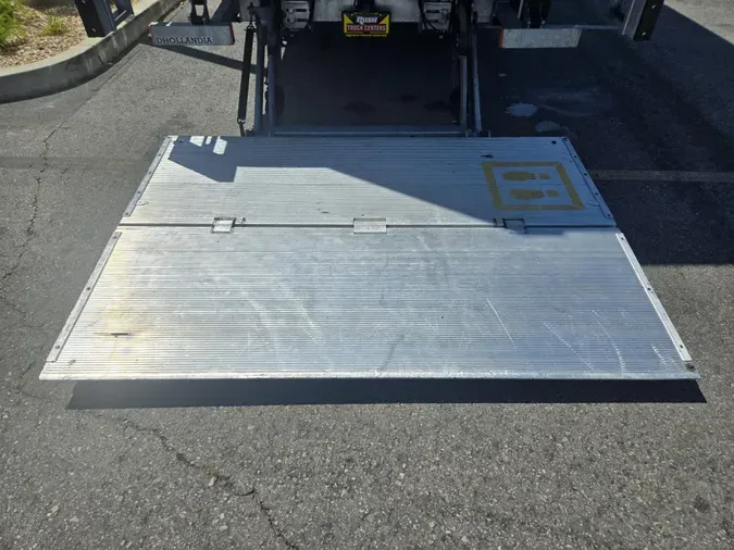 2023 Isuzu FTRfad5fa97449797a72f6fe43efbbb1390