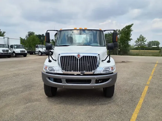 2017 NAVISTAR INTERNATIONAL 4300