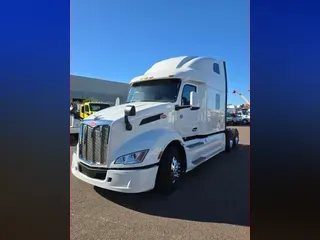 2023 Peterbilt 579