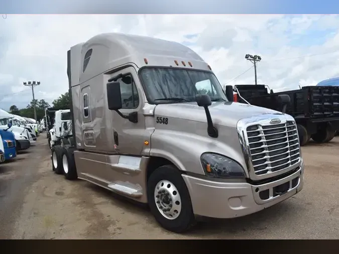 2015 FREIGHTLINER CASCADIA 125