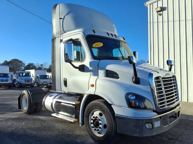 2018 FREIGHTLINER/MERCEDES CASCADIA 113