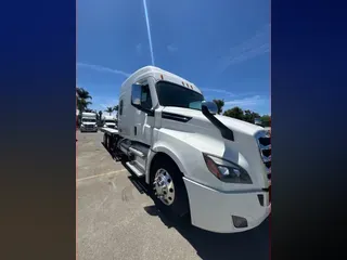 2020 FREIGHTLINER NEW CASCADIA 126
