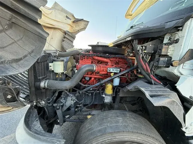 2018 INTERNATIONAL LT