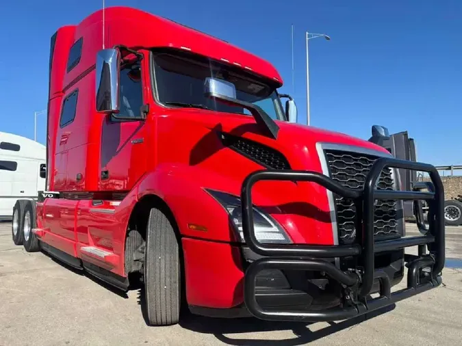 2024 VOLVO VNL64T860