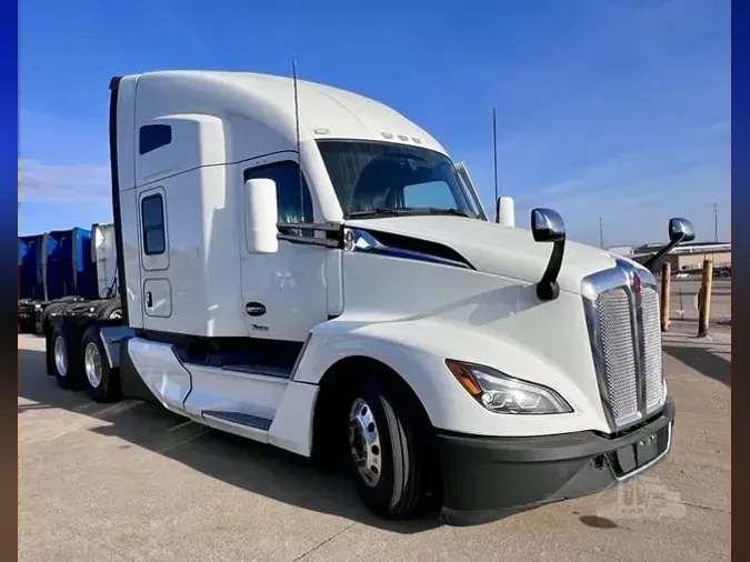 2023 KENWORTH T680