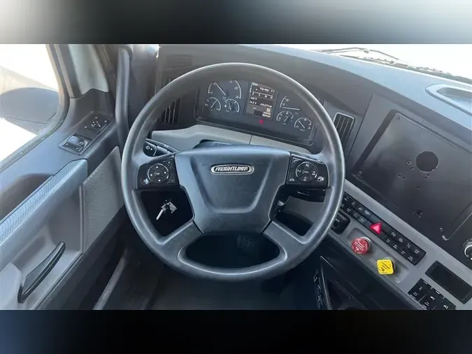 2020 FREIGHTLINER CA116