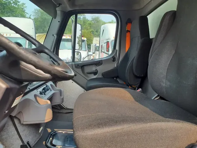 2020 FREIGHTLINER M2 106fae9ca51e89169f5dfdef54b1dce4394