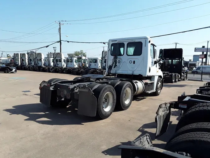 2018 FREIGHTLINER/MERCEDES CASCADIA 125