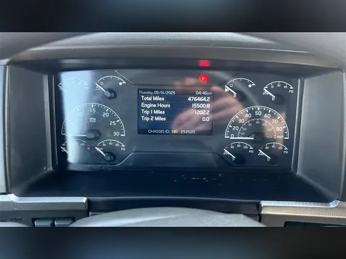 2020 VOLVO VNL760