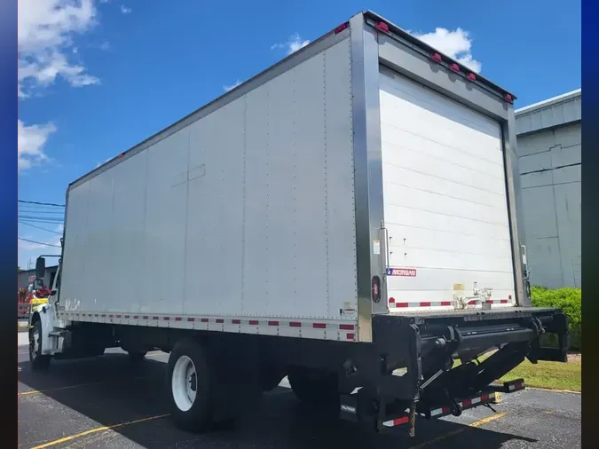 2018 FREIGHTLINER/MERCEDES M2 106