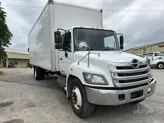 2017 HINO 268