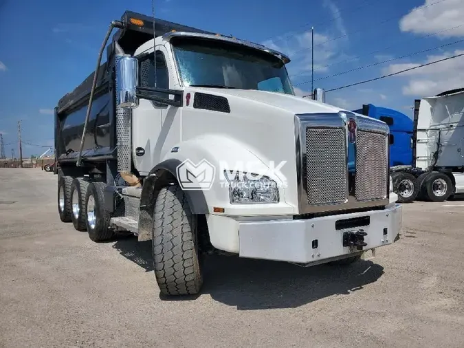 2022 KENWORTH T880