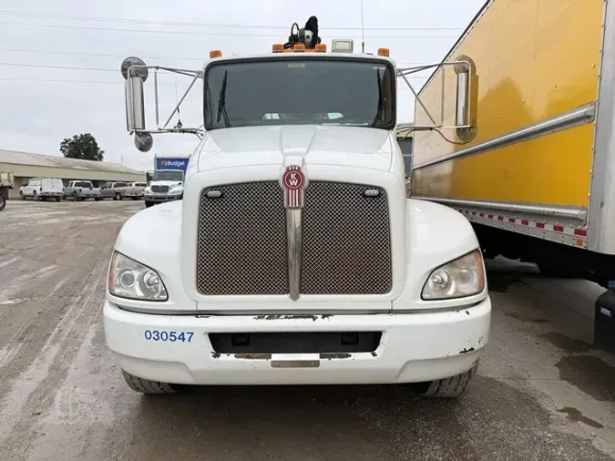 2013 KENWORTH T370