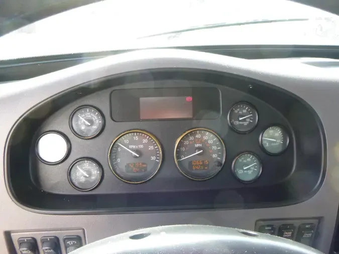 2020 Peterbilt 337
