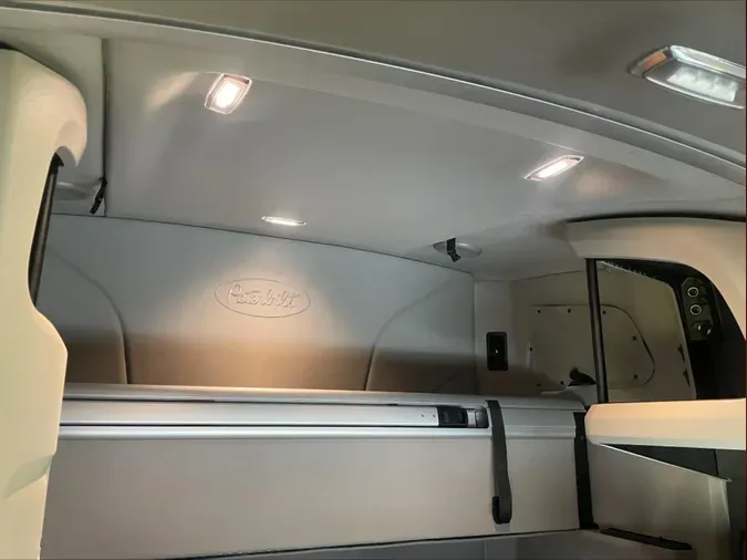2022 Peterbilt 579