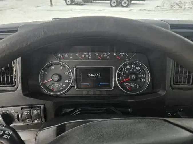 2020 International LT625